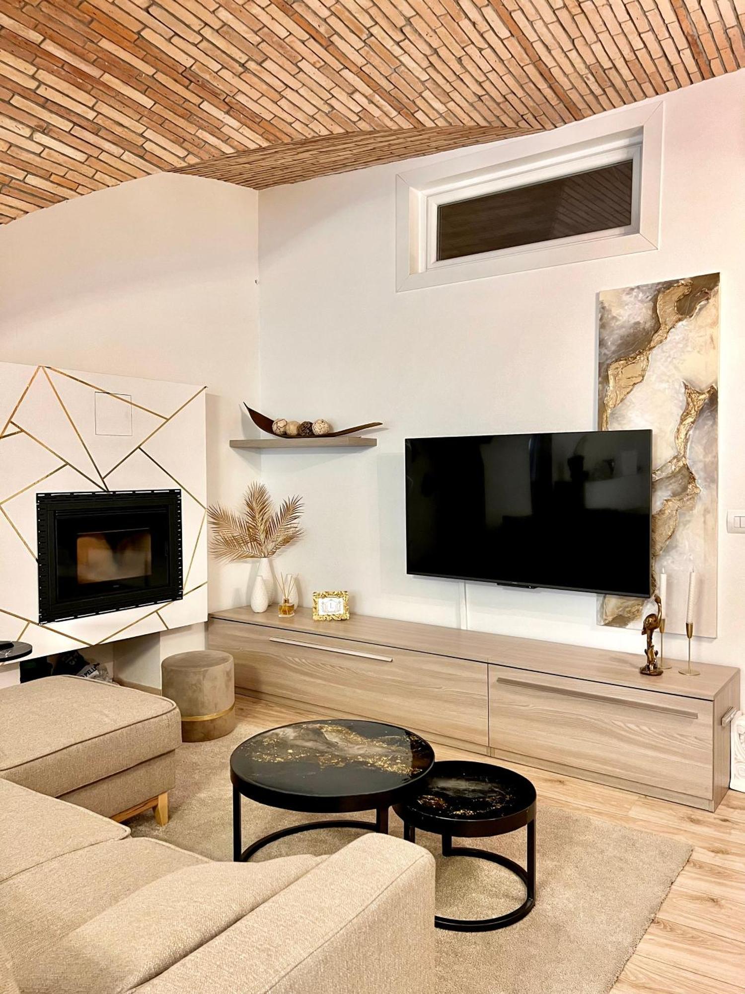 L'Arco Sul Lago • Gold Apartment Castro  Luaran gambar