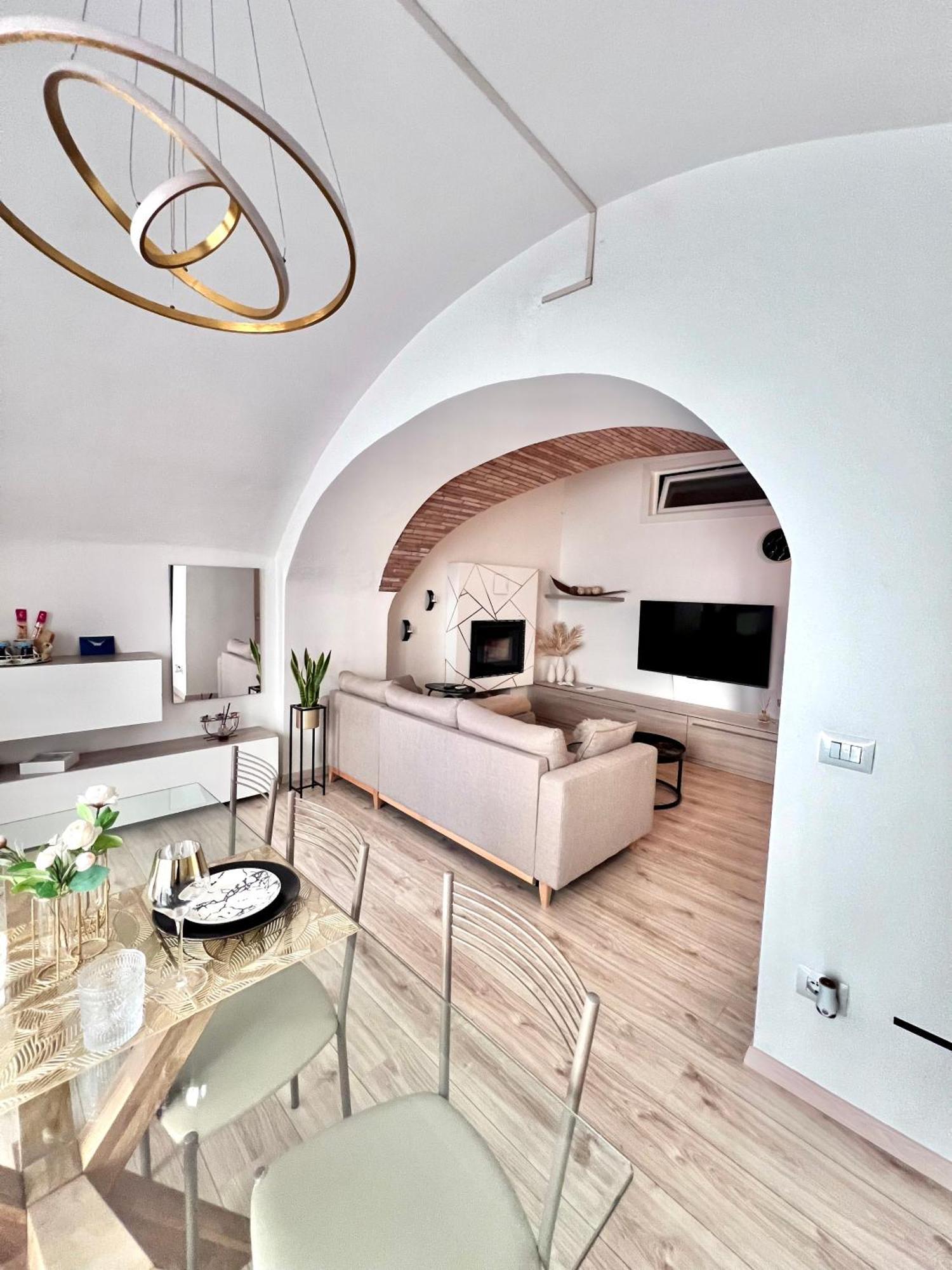 L'Arco Sul Lago • Gold Apartment Castro  Luaran gambar